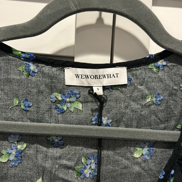 WeWoreWhat NWT Watercolor Floral Ditsy Black Ruffle Blouse. - Picture 5 of 11